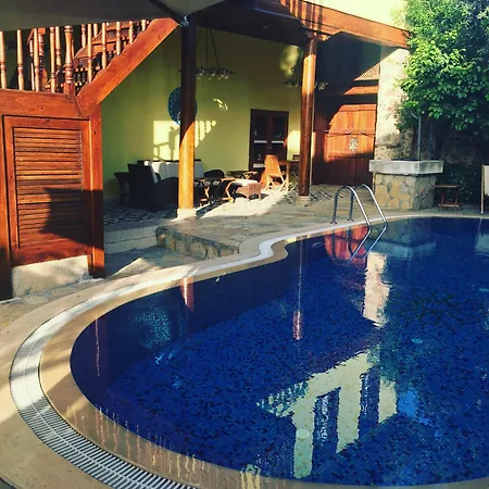 Hotell Tekeli Konaklari 2*