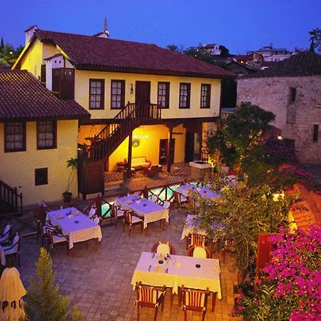 Hotell Tekeli Konaklari 2*